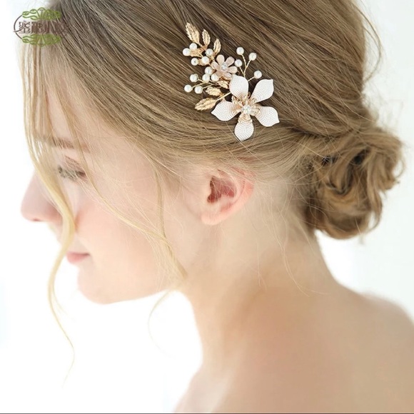 Gold Leaf Bridal Clip - Picture 2 of 3
